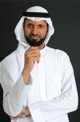 عبدالعزيز  أحمد  الشويكان
